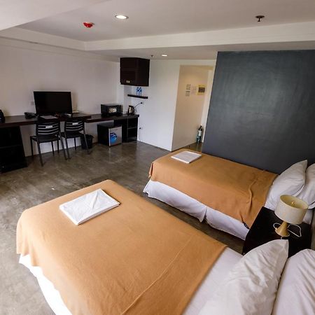 5880 Enriquez Residences Manila Zewnętrze zdjęcie