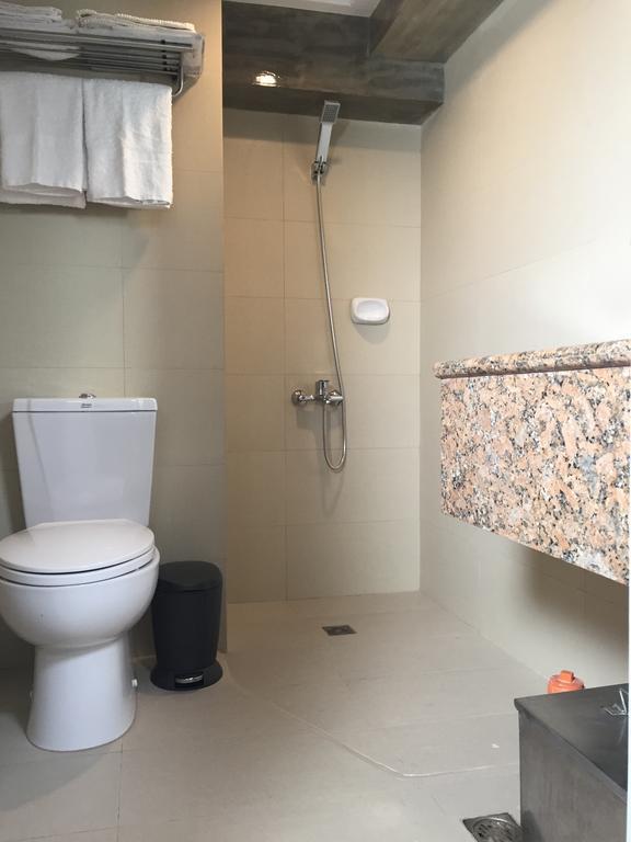 5880 Enriquez Residences Manila Zewnętrze zdjęcie