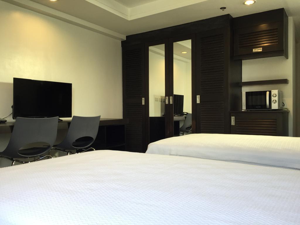 5880 Enriquez Residences Manila Zewnętrze zdjęcie